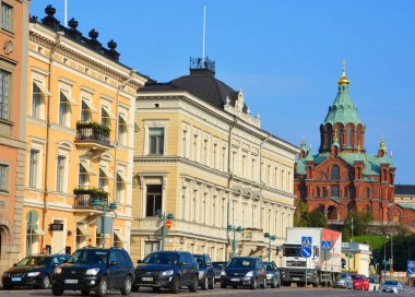 VERSAILLES, FRANCE - 18 Mayıs 2014: Ünlü Versailles sarayının mimari parçaları. Versailles Sarayı kraliyet şatosuydu. UNESCO 'nun Dünya Mirasları listesine eklendi. 