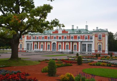 Tallinn Estonya 09: 25: Riigikogu Estonya 'nın tek kamaralı parlamentosudur. Eyaletle ilgili tüm önemli sorular Riigikogu 'dan geçer..