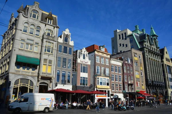 Amsterdam Nizozemsko Damrak Ulice Spojující Amsterdam Centraal Station Dam Square — Stock fotografie
