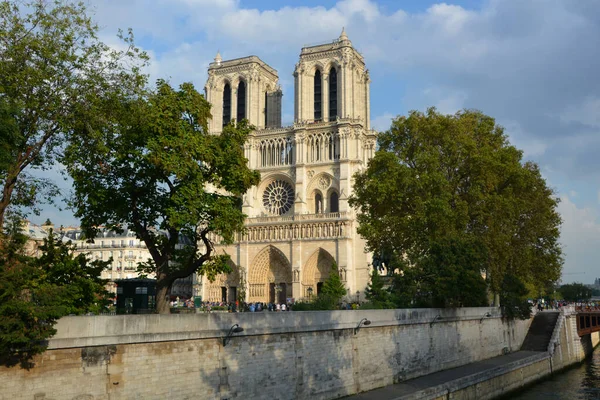 Senhora Notre Paris — Fotografia de Stock