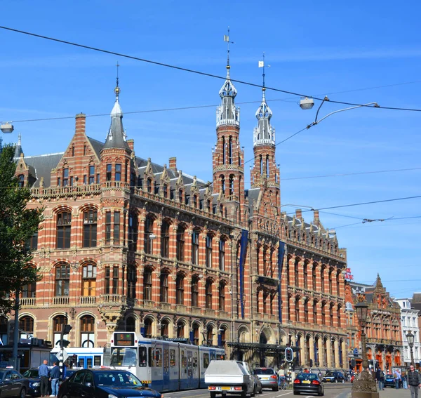 Amsterdam Hollandia 2015 Kilátás Zsúfolt Utcára Magna Plaza Épület Volt — Stock Fotó