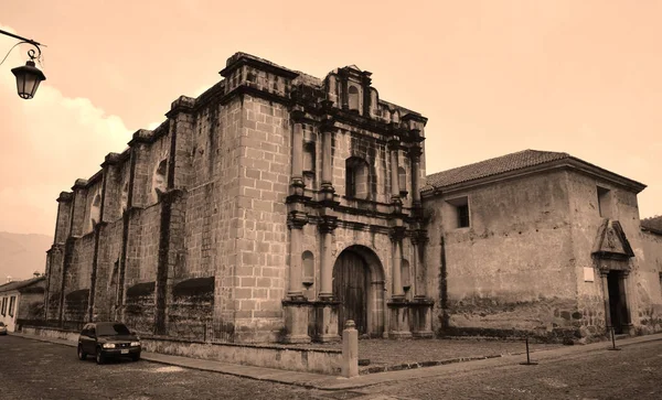 アンティグア ガテマラ2016年5月2日 グアテマラのアンティグア グアテマラにある有名な修道院と教会です — ストック写真