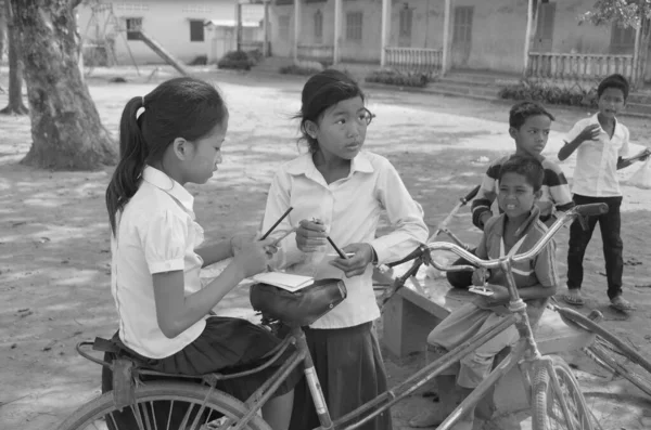 Phnom Phen Cambodia Marca Niezidentyfikowane Dzieci Uczeń Pozowanie Marca 2013 — Zdjęcie stockowe