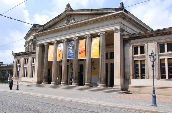 Дрезден Німеччина Semperoper Оперний Театр Sachsische Staatsoper Staatskapelle Dresden Оперний — стокове фото