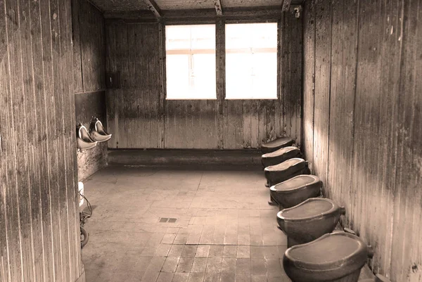 Sachsenhausen Oranienburg Germany 2010 Sachsenhausen Oranienburg Toilet 독일의 수용소이다 하우젠은 — 스톡 사진