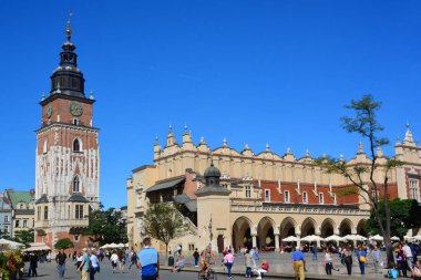 KRACOW POLAND 09 10 10 17: Eski Krakow, Küçük Polonya 'nın ana meydanı, şehrin merkezinde yer alan başlıca kentsel alandır.