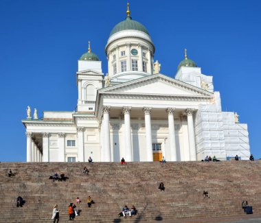 Helsinki Finlandiya 09: 25 2015: Helsinki Katedrali, Helsinki Piskoposluğu 'nun Evanjelik Lüteriyen katedralidir. Helsinki şehrinin kendine özgü simgesi, uzun, yeşil kubbesidir.