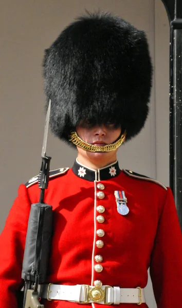 London England June Queen Guard Tower London June 2012 Queen — Fotografia de Stock