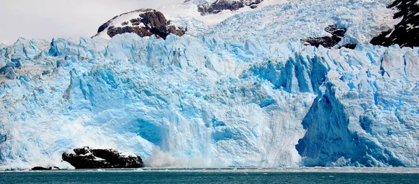 Lodowiec Perito Moreno Lodowiec Położony Parku Narodowym Los Glaciares Prowincji — Zdjęcie stockowe