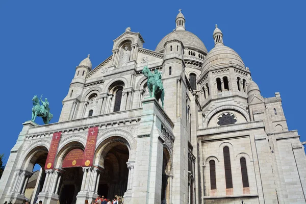 Paris France Oct Basilica Sacred Heart Paris Roomalaiskatolinen Kirkko Pieni — kuvapankkivalokuva