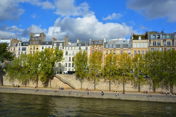 Parigi Francia Ottobre Case Epoca Sulla Senna Sono Fiume Lungo — Foto Stock