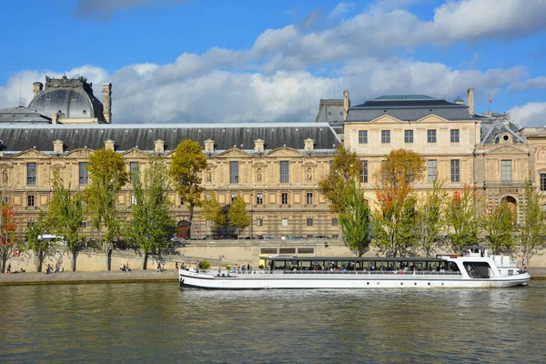 París Octubre Francia 2014 Del Río Sena Museo Del Louvre —  Fotos de Stock