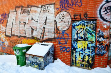 Montreal Kanada 23 Mart: Montreal 23 Mart 2014 tarihinde Montreal 'de sokak sanatı. Montreal. Arka sokaklarda ve terk edilmiş alanlarda temiz hava ve sokak sanatı aramak için mükemmel bir yer..