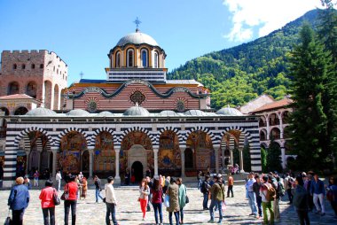 Bulgaristan 'daki eski katedralin manzarası