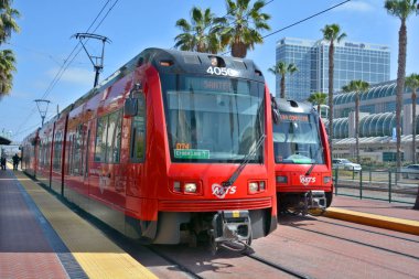San Diego Ca Usa 8 Nisan 2015 tarihinde San Diego 'nun başkenti San Diego' da faaliyet gösteren hafif demiryolu sistemidir. Halk arasında The Trolley olarak bilinir..