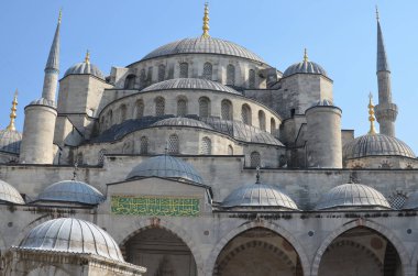 İSTANBUL TURKET Ekim 04: Sultan Ahmed Camii, Ekim 04, 2013, İstanbul, Türkiye. Sultan Ahmed Camii (Mavi Cami) İstanbul 'un en popüler turizm beldeleri üzerine.