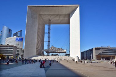 Paris Fransa 19 Ekim: Paris 'in La Defence iş bölgesinde Büyük Kemer. 19 Ekim 2014, Fransa.