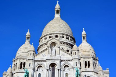 Paris Fransa 17 Ekim: Paris 'in Kutsal Kalbi Bazilikası, 17 Ekim 2014' te Paris 'te İsa' nın Kutsal Kalbi 'ne adanmış bir Roma Katolik kilisesi ve küçük bazilikasıdır. 
