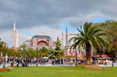İSTANBUL SEPT. 30 Eylül 2013 'te İstanbul, Türkiye' de Ayasofya 'da. Ayasofya eski bir Ortodoks ataerkil bazilikası, sonra cami, şimdi de müze.