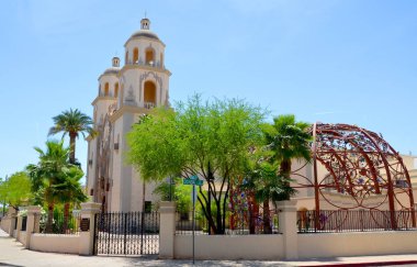 Tucson Arizona 24 Nisan: Saint Augustine Katedrali veya Aziz Augustine Katedrali, Tucson Katolik Piskoposluğu 'nun ana kilisesidir. Tucson, Arizona 'da yer almaktadır. 24 Nisan 2014 'te
