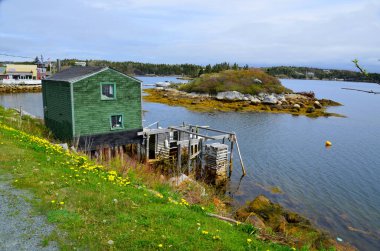 Peggy 's Cove Nova Scotia 6 Haziran: Peggy' s Cove 'daki tipik balıkçı evi 6 Haziran 2014 tarihinde Nova Scotia' da St. Margarets Körfezi 'nin doğu kıyısında yer alan küçük bir kırsal kesim..