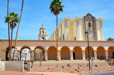 Tucson Arizona 24 Nisan: Saint Augustine Katedrali veya Aziz Augustine Katedrali, Tucson Katolik Piskoposluğu 'nun ana kilisesidir. Tucson, Arizona 'da yer almaktadır. 24 Nisan 2014 'te