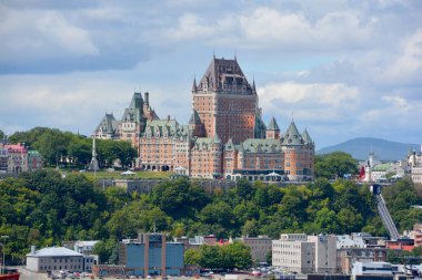 QUEBEC CITY, CANADA - 27 AĞUSTOS: Eski Quebec 'teki Levis Chateau Frontenac' tan, 27 Ağustos 2014 'te Quebec, Kanada' da UNESCO 'nun dünya mirası