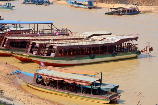 Tonle Saft Kambodscha See März Touristenboote Auf Dem Tonle Saft — Stockfoto