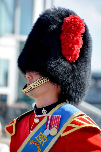 Montreal Canada Septiembre Desfile Soldados Del Regimiento Real Coloquialmente Van —  Fotos de Stock