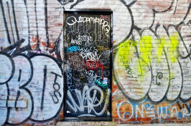 Montreal Kanada 23 Mart: Montreal 23 Mart 2014 tarihinde Montreal 'de sokak sanatı. Montreal. Arka sokaklarda ve terk edilmiş alanlarda temiz hava ve sokak sanatı aramak için mükemmel bir yer..