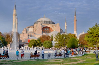 İSTANBUL SEPT. 30 Eylül 2013 'te İstanbul, Türkiye' de Ayasofya 'da. Ayasofya eski bir Ortodoks ataerkil bazilikası, sonra cami, şimdi de müze.