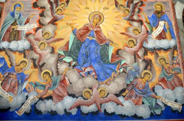 RILA, BULGARIA 27 Eylül: Rila Manastırı kilisesinde duvar resmi. Manastır Bulgaristan 'ın en büyük manastırı ve UNESCO Dünya Mirası bölgesi. 27 Eylül 2013 'te Bulgaristan' ın Rila kentinde.