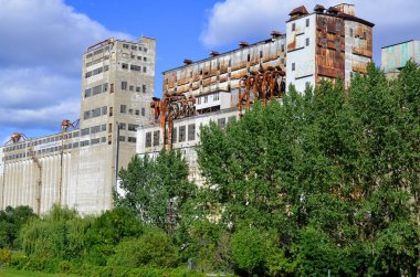 Montreal CANADA SEPT. 08: Silo No 5, ilk olarak Montreal Limanı 'nı 2008 Eylül 2013' te Montreal Quebec, Kanada 'da değiştiren altyapı programı kapsamında 1903 ve 1906 yılları arasında inşa edildi..
