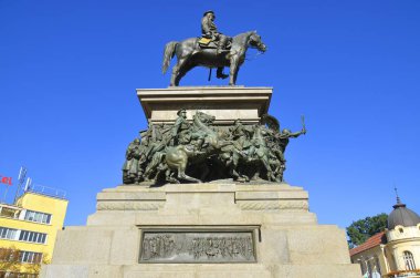 SOFIA BULGARIA 19 EPTEMBER: Çar Kurtarıcı Anıtı, 19 Eylül 2013 tarihinde Bulgaristan 'ın başkenti Sofya' da yapılan bir binicilik anıtıdır..