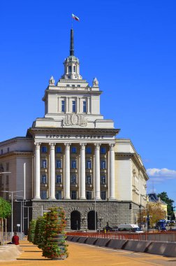 SOFIA BULGARIA 14 EPTEMBER: Largo, Sofya şehir merkezinde birçok ulusal kurumun genel merkezini kapsayan bir mimari komplekstir. 14 Eylül 2013 'te Sofya Bulgaristan' da