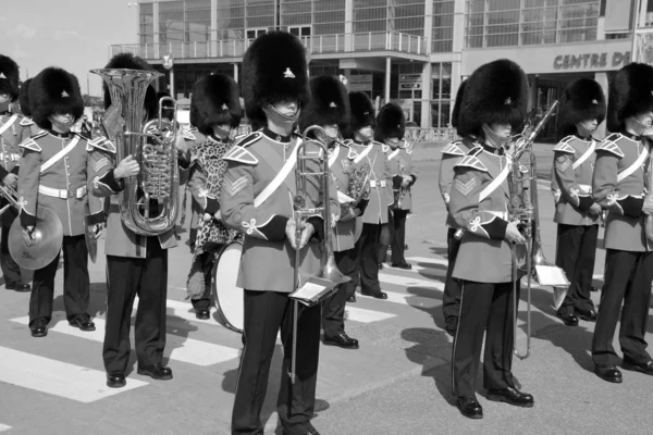 Montreal Canada Septiembre Desfile Soldados Del Regimiento Real Coloquialmente Van —  Fotos de Stock