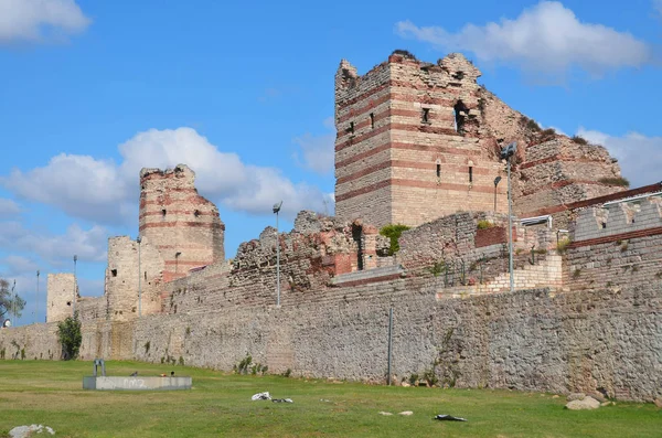 Konstantinopolis Surları Konstantin Kuruluşundan Yana Stanbul Bugün Türkiye Çevreleyen Koruyan — Stok fotoğraf