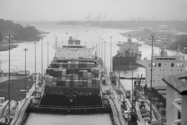 Gatun Kilitleri Panama Kanalı Kasım Panama Kanalı Nın Atlantik Girişindeki — Stok fotoğraf