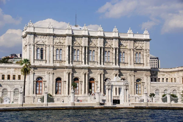 Стамбул Турция Октября Ciragan Palace Бывший Османский Дворец Теперь Пятизвездочный — стоковое фото