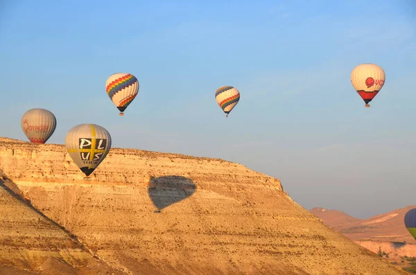 Goreme Turkey Październik Latanie Balonem Ogrzane Powietrze Nad Kapadocją Jest — Zdjęcie stockowe