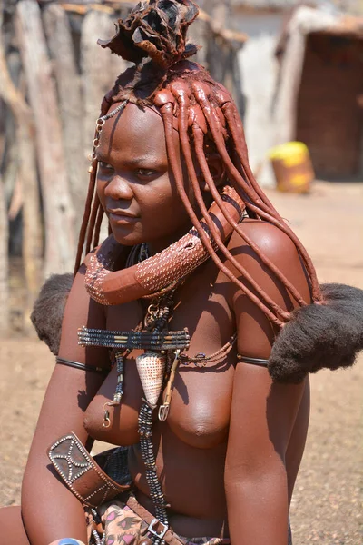 Khorixas Namibië Oktober 2014 Ongeïdentificeerde Vrouw Uit Himba Stam Himba — Stockfoto