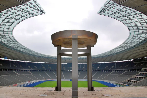 Berlijn Duitsland Het Olympia Stadion Van Berlijn Olympische Ketel Werden — Stockfoto