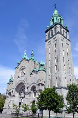 Montreal Kanada Temmuz 06: Nativite-de-la-Sainte-Vierge-d 'Hochelaga Kilisesi, Kanada' nın Quebec eyaletinin Montreal kentinde yer alan Merciera Hochelaga-Maisonneuve ilçesine bağlı bir Roma Katolik kilisesidir. Temmuz 06 2014