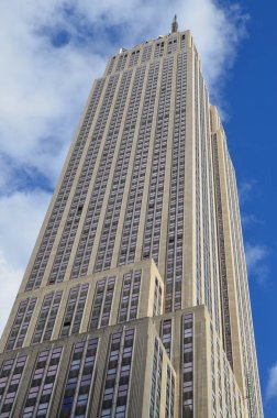 NEW YORK CITY, NY - 15 Mayıs: Empire State Building 40 yıldan uzun süredir dünyanın en yüksek binası (443,2 m) oldu. 5 Mayıs 2008, Manhattan, New York. 