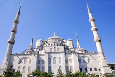 İSTANBUL TURKET Ekim 04: Sultan Ahmed Camii, Ekim 04, 2013, İstanbul, Türkiye. Sultan Ahmed Camii (Mavi Cami) İstanbul 'un en popüler turizm beldeleri üzerine.
