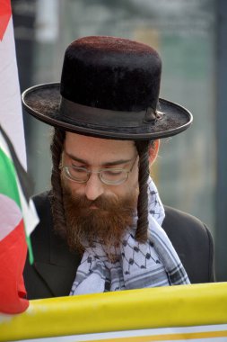 MONTREAL CANADA AUGUST 21:Unidentified people form jewish Hasidic Orthodox Judaism, participating in a rally to condemn the Israel occupation an bombing on Gaza On 08 21 2014 in Montreal Quebec Canada