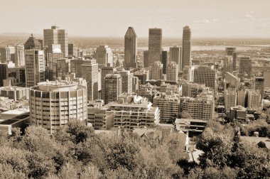 Montreal Canadası 12 Ekim 2010 'da Montreal şehir merkezinin kuş bakışı görüntüsü. Montreal, Kanada 'nın Quebec eyaletinde yer alan bir şehirdir..