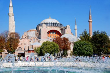 İSTANBUL SEPT. 30 Eylül 2013 'te İstanbul, Türkiye' de Ayasofya 'da. Ayasofya eski bir Ortodoks ataerkil bazilikası, sonra cami, şimdi de müze.