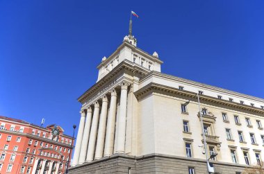 SOFIA BULGARIA 14 EPTEMBER: Largo, Sofya şehir merkezinde birçok ulusal kurumun genel merkezini kapsayan bir mimari komplekstir. 14 Eylül 2013 'te Sofya Bulgaristan' da