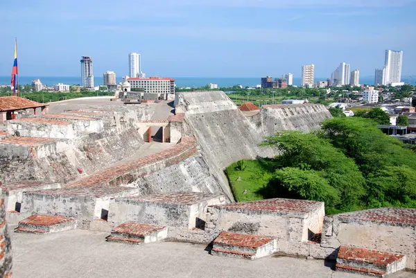 Castillo San Felipe de Barajas Kolombiya 'nın Cartagena şehrinde bir kaledir..